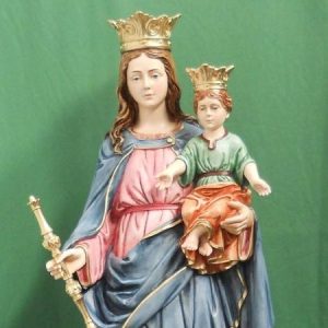 STATUE IN RESINA